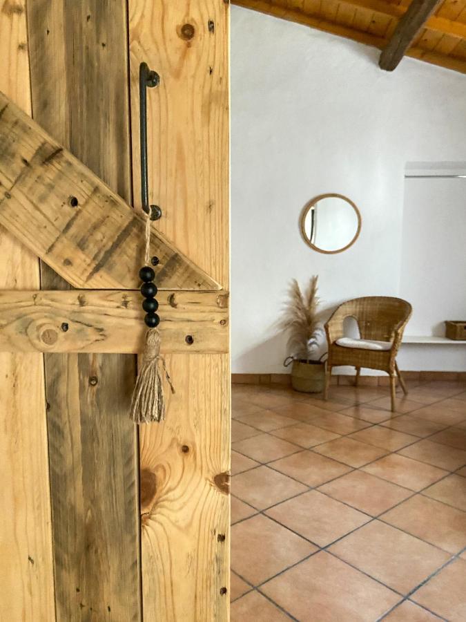 Is Scabas Guestrooms Solarussa Dış mekan fotoğraf