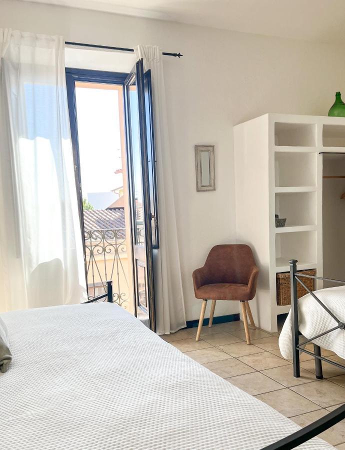 Is Scabas Guestrooms Solarussa Dış mekan fotoğraf