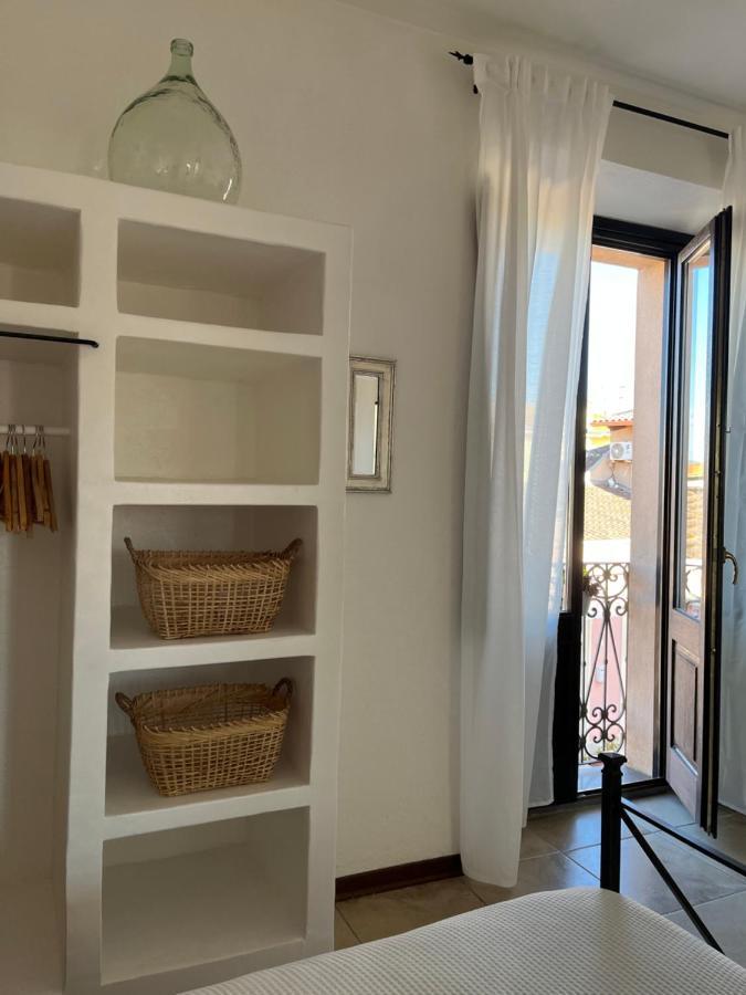 Is Scabas Guestrooms Solarussa Dış mekan fotoğraf